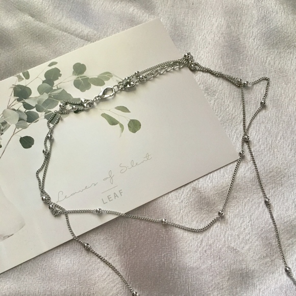 Daisy Pendent Silver Layered Choker Necklace - Picture 8 of 8